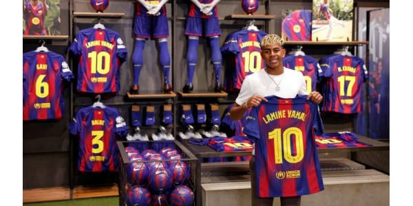Lamine Yamalin jatkuva pelinumeron vaihtaminen FC Barcelonassa